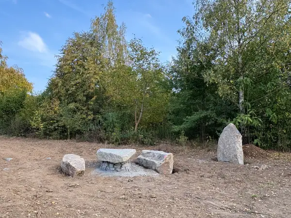 Budování areálu